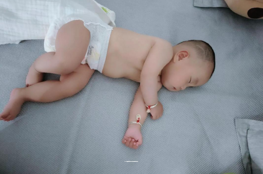 赤壁宝宝口水多怎么回事